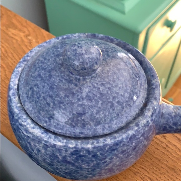 Vintage Blue Spatterware Bean Soup Pot, Vintage Blue Stoneware Crock Pottery - Picture 4 of 8